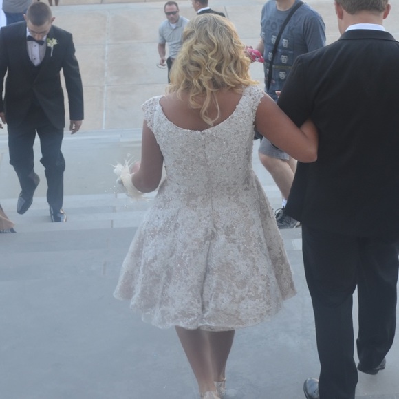 Prom dress - Picture 2 of 2